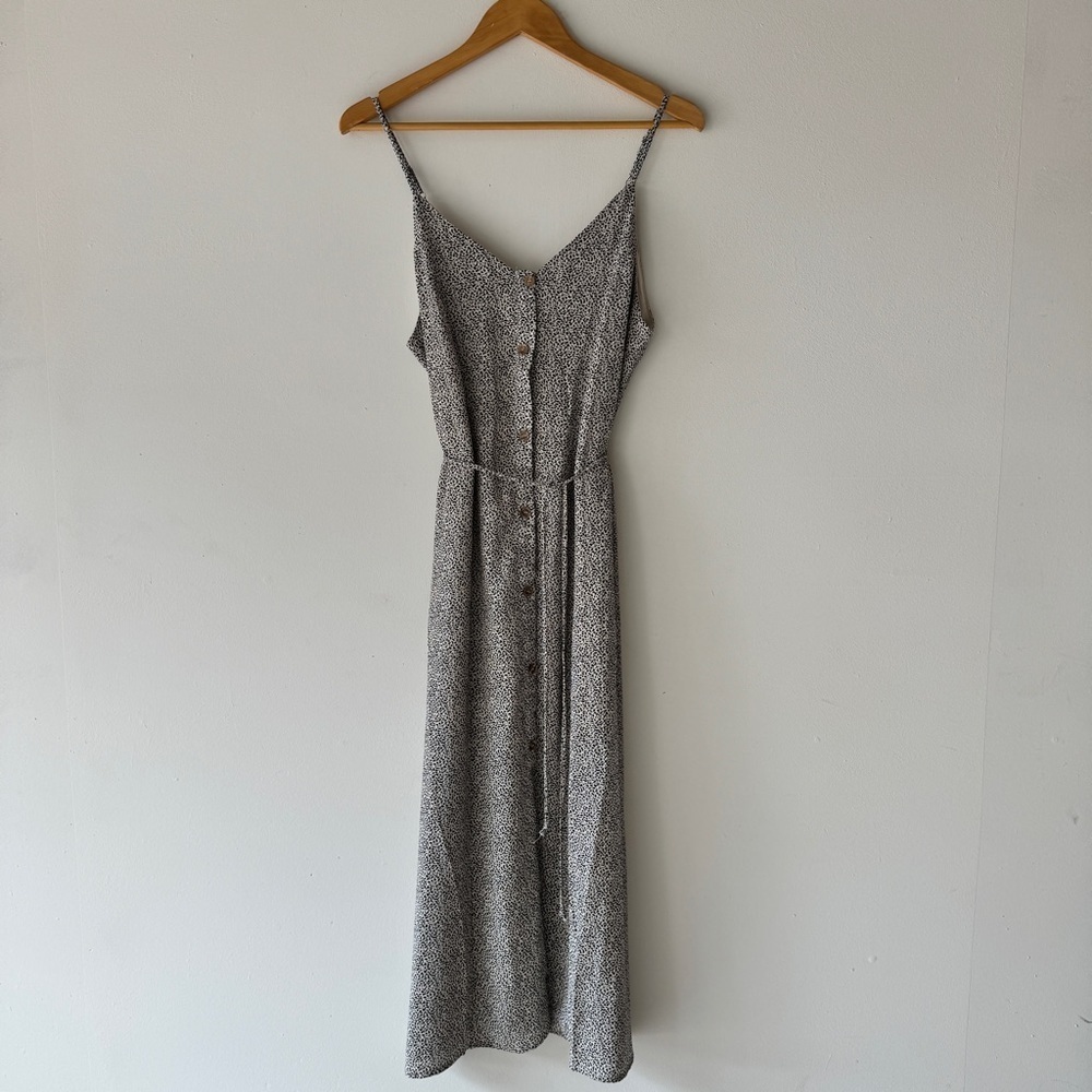 Sienna Sky - Sleeveless Midi Slip Dress in Cream and Black